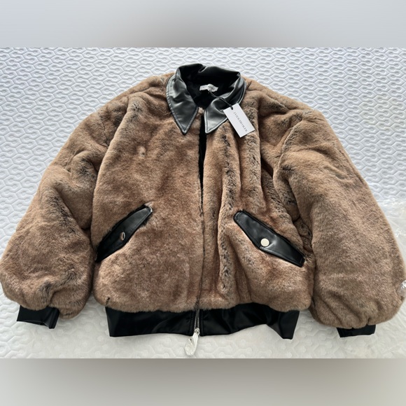 WeWoreWhat Brown Teddy Jacket with Black Collar - Picture 3 of 3